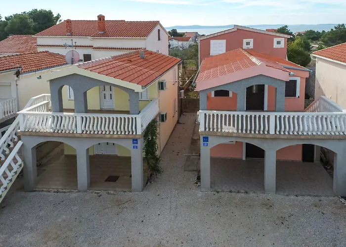 Pahert Apartment Vir